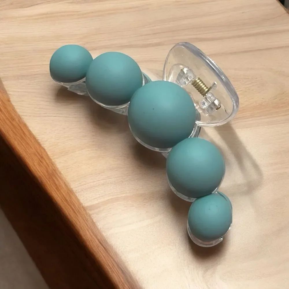 🤯5/$25🤯 Mint Green Bubble Hair Claw